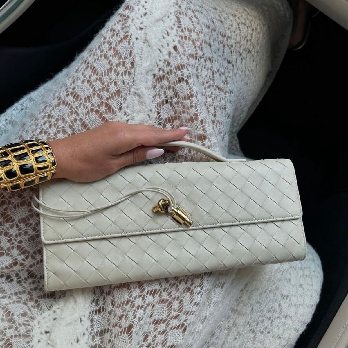 Andiamo Clutch Pearl